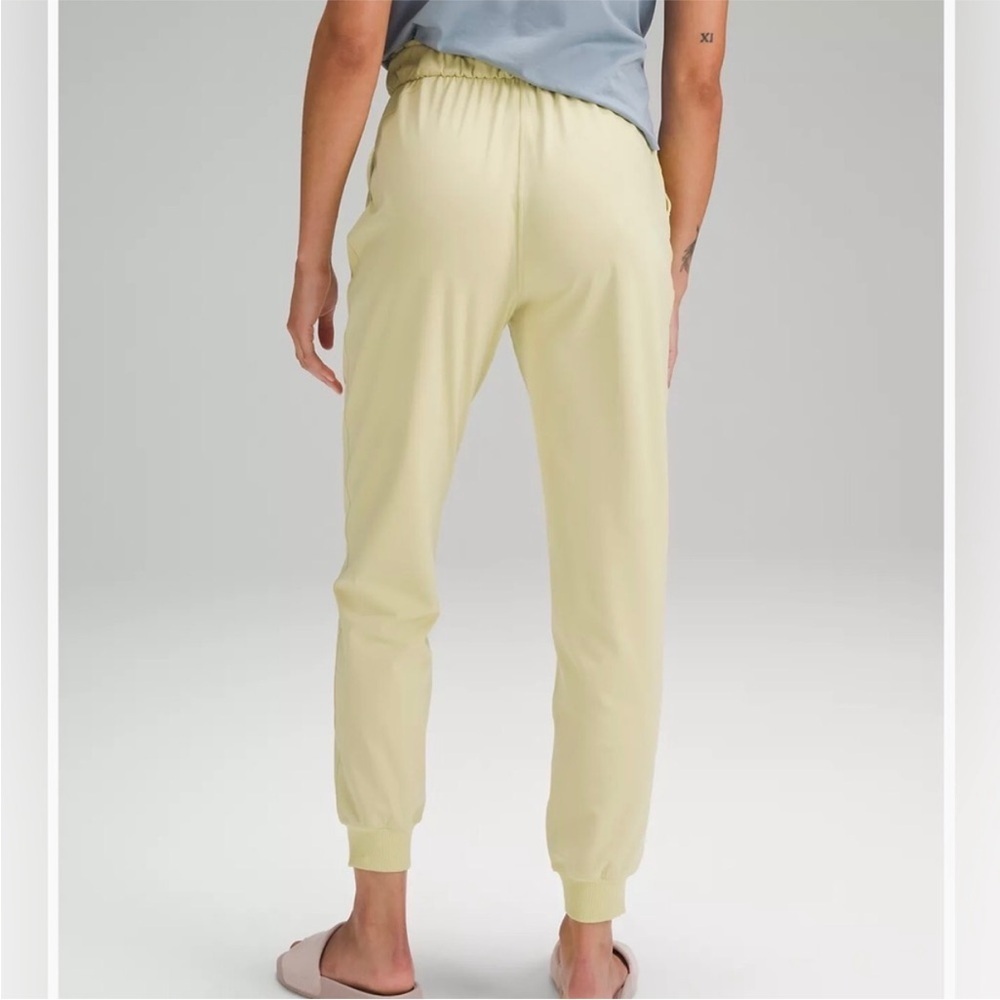 Lululemon yellow stretch high rise jogger pants high rise 2